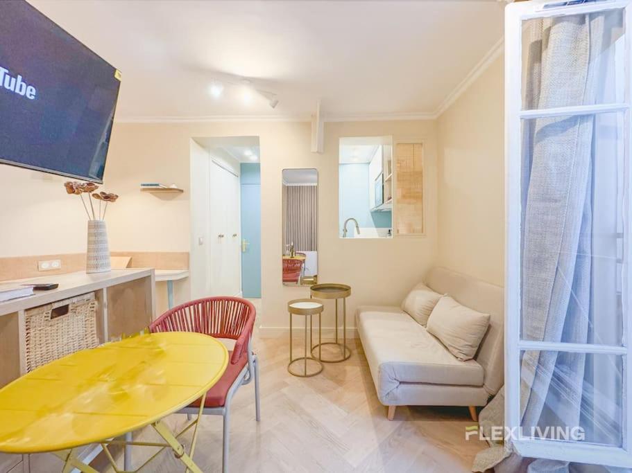 Luxury Studio In City Center باريس المظهر الخارجي الصورة